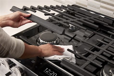 how to clean black ceramic gas stove top